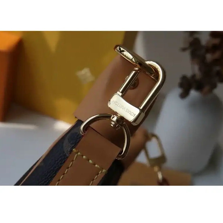 Fashion Reps 2110DJ0001 Bag LV 0512